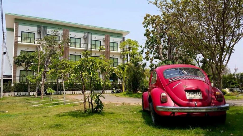 Sunee Boutique Hotel Uttaradit Exterior foto